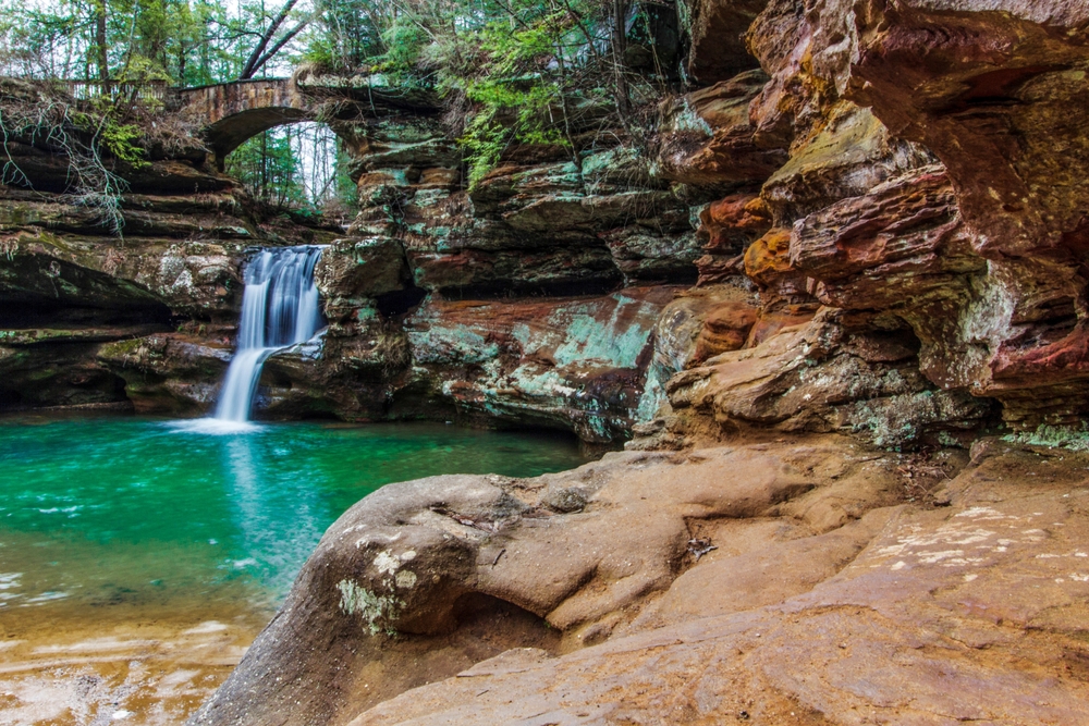 Upper Falls, Old Man's Cave, Hocking Hills State Park, Ohio The article is about the best waterfalls in Ohio 