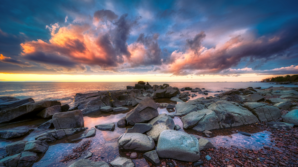 A rocky coast in Duluth Minnesota at twilight