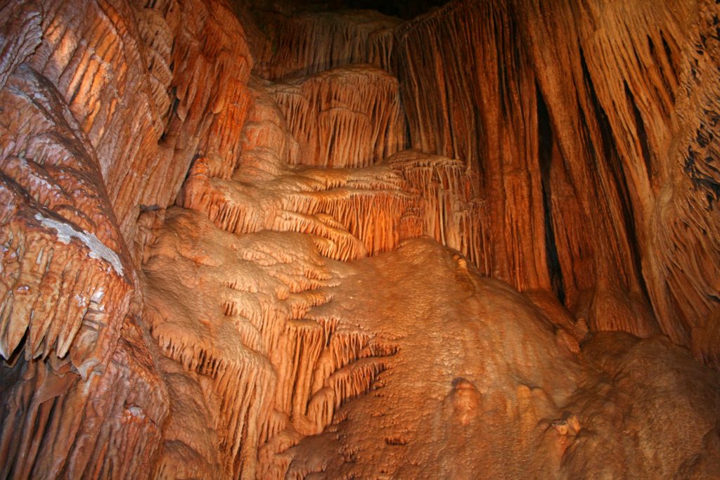 Rock formations in Bridal Cave one of the caves in Missouri