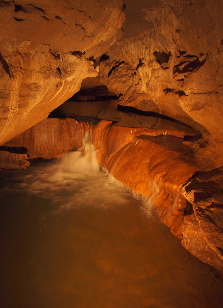 Inside Smallin Creek showing water running from a pool into a pool below