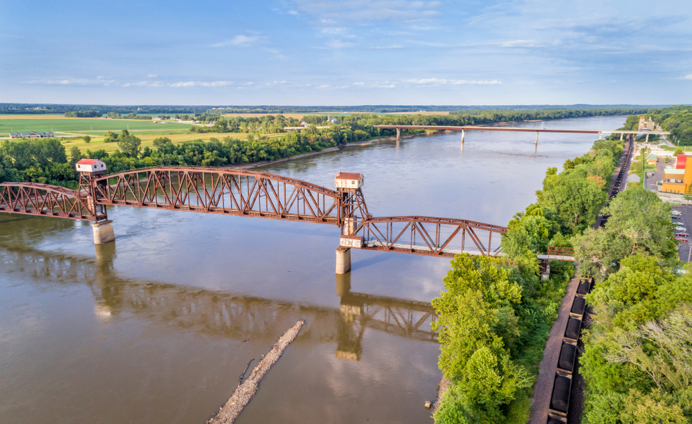 Aerial view of the river and bridge in Boonville, Missouri.