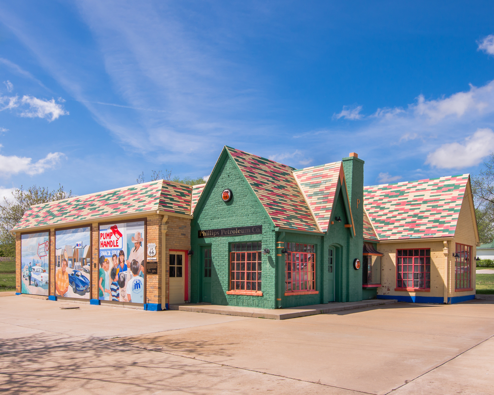 Cute buildings and a mural in Cuba, MO.