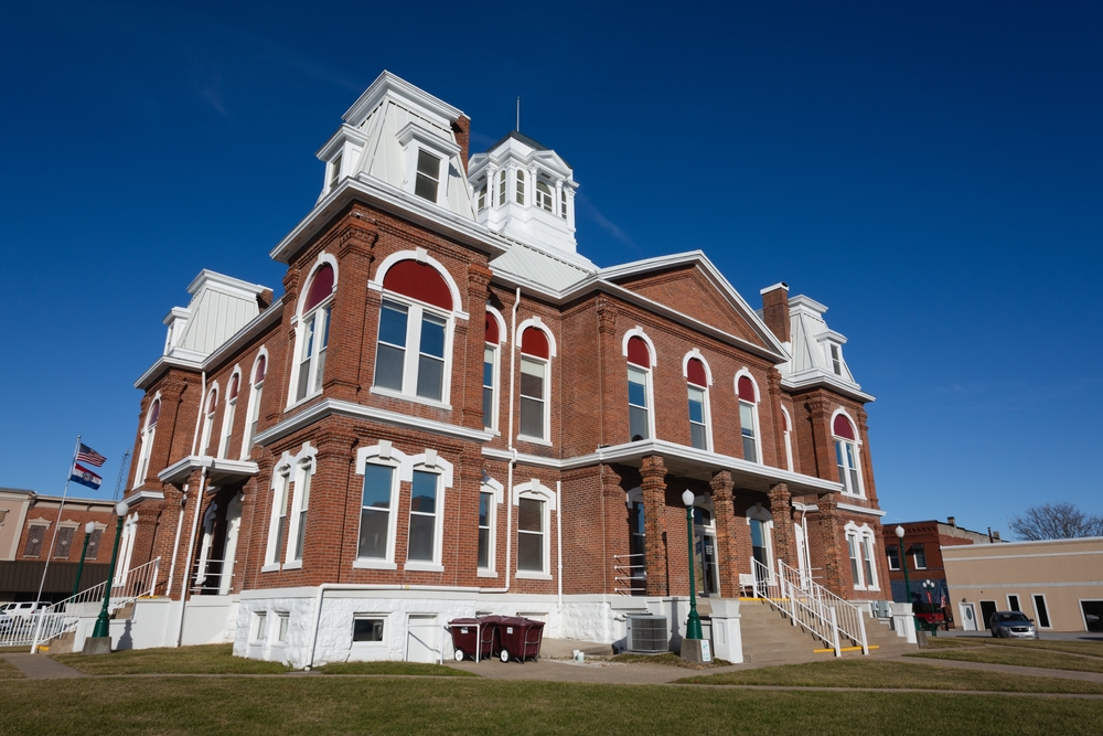 A historic courthouse in Versailles, MO.