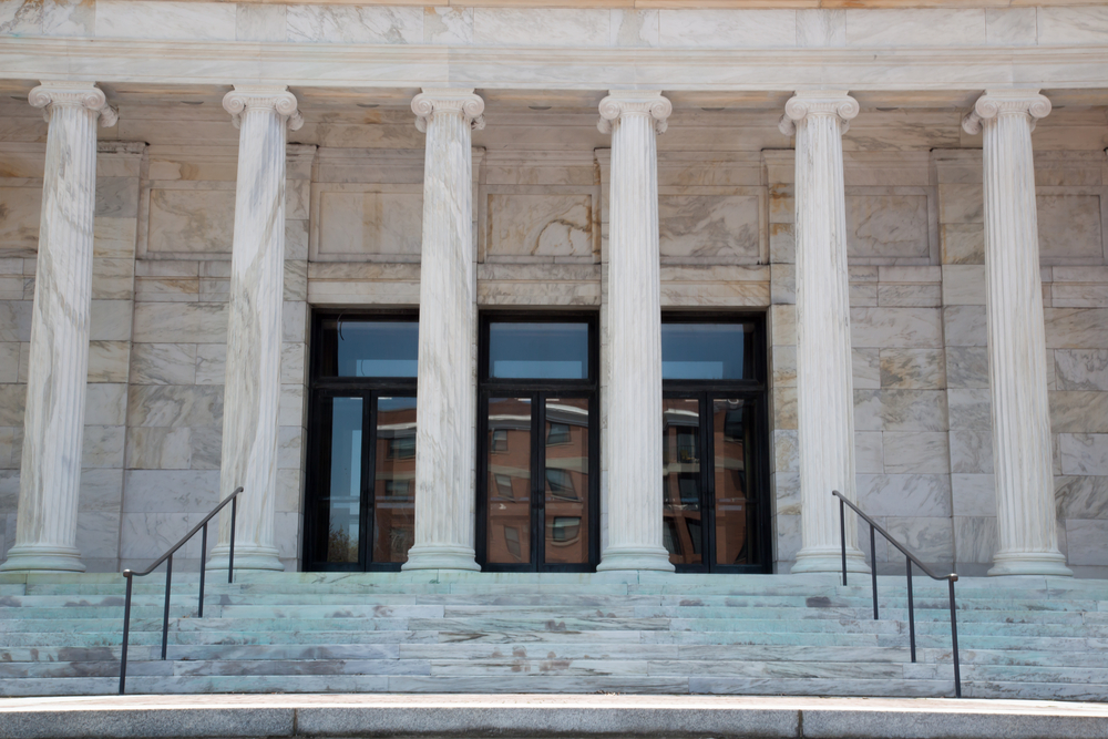 Columns and stairs at the front of The Museum of Art one of the things to do in Toledo Ohio