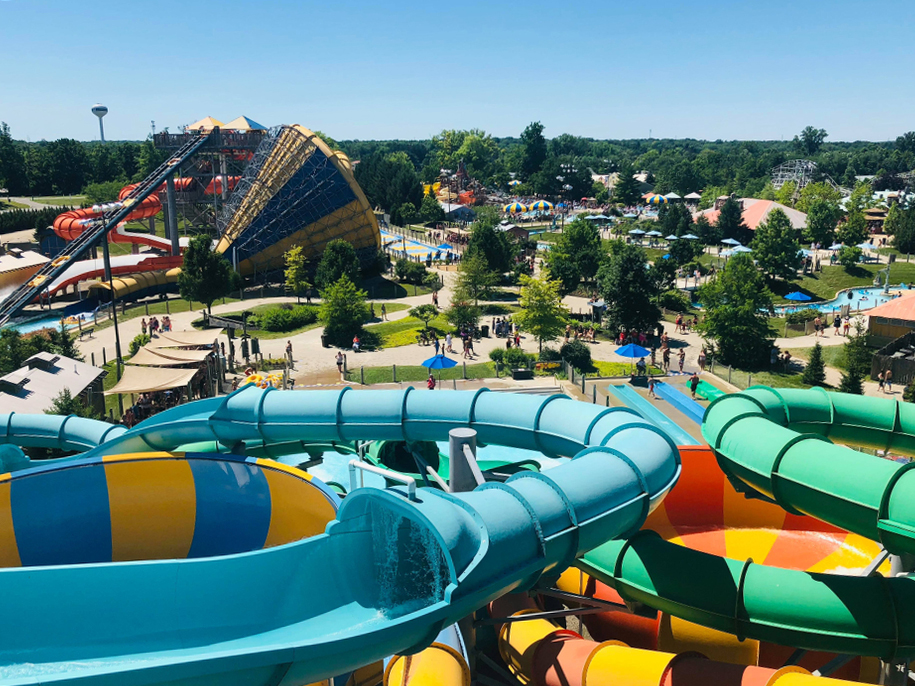 Aerial view of Zoombezi Bay, one of the best waterparks in Ohio.