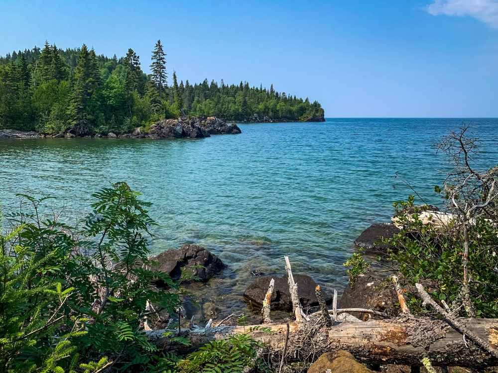 Overlooking the lakes and pine trees on Isle Royale National Park, an awesome place for hiking in Michigan.