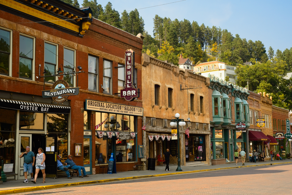 vintage downtown storefronts in towns in South Dakota