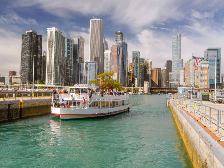 13 Best Boat Tours in Chicago Worth Your Money - Midwest Explored