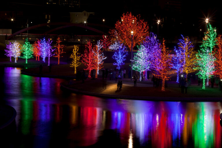 15 Best Places To See Christmas Lights In Michigan Midwest Explored