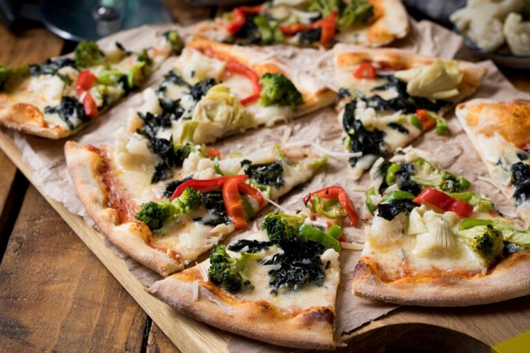 15 Places To Get The Best Pizza In Chicago Midwest Explored