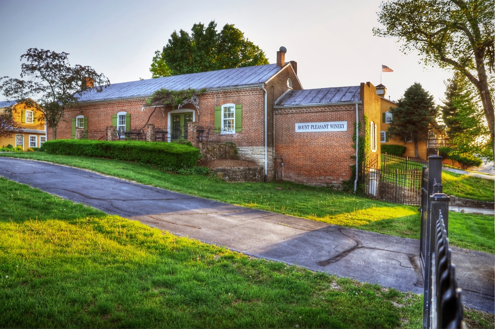 Brick building at Mount Pleasant Winery, one of the best things to do in St. Charles, MO.