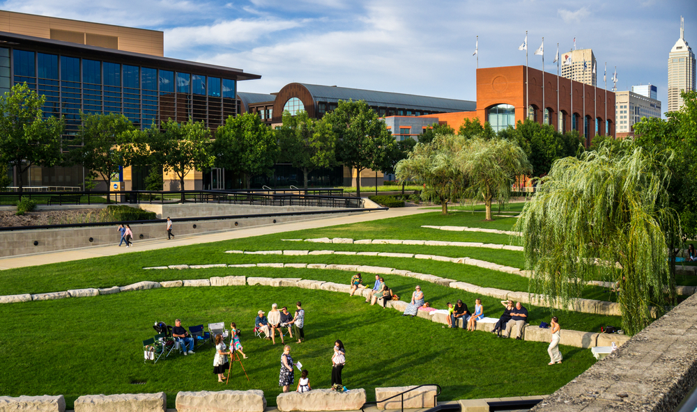 People enjoy outdoors in downtown Indianapolis, White River State Park
one of the attractions in Indiana 