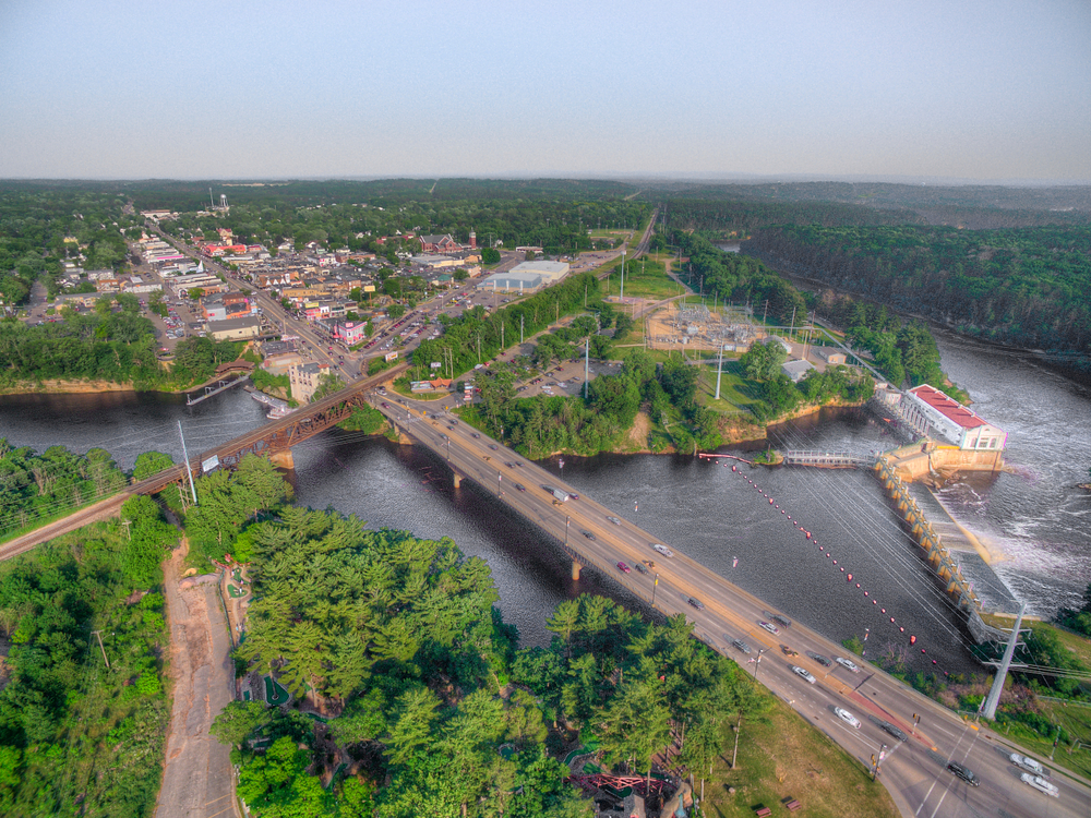 Aerial view of Wisconsin Dells featuring downtown and the Wisconsin River.