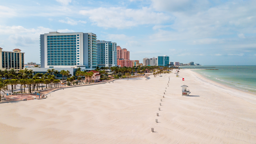 Clearwater Beach FL. Coast or shore Gulf of Mexico. No spring or summer vacation.