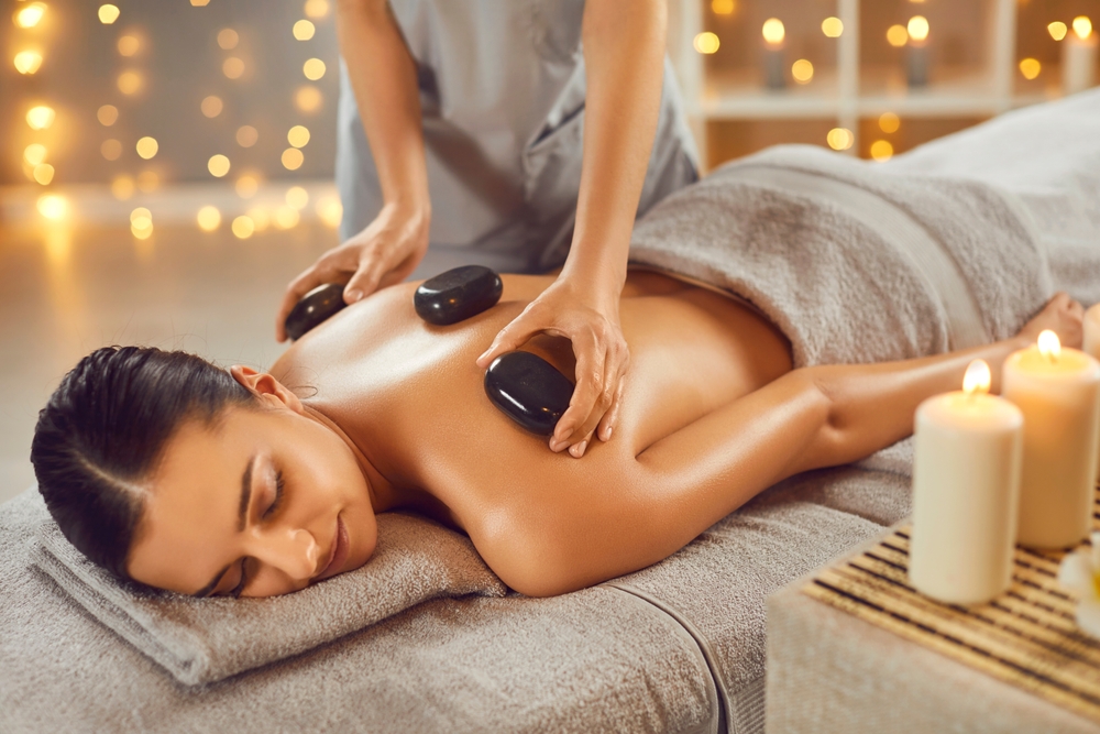 woman getting spa massage mall of america