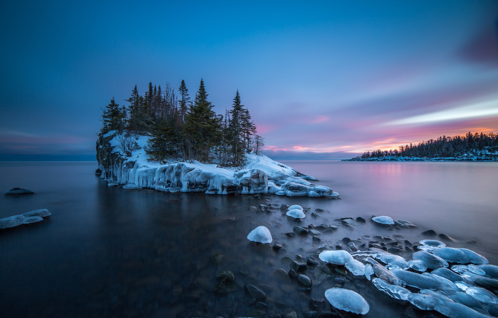 A beautiful sunset on the North Shore of Lake Superior. 